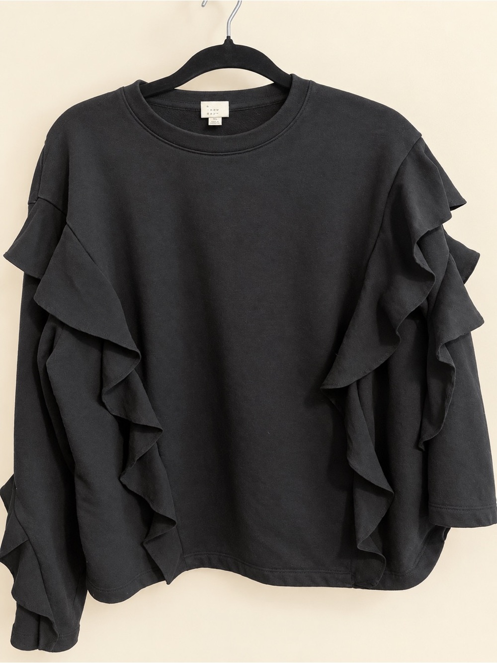 A New Day Black Ruffle Sleeve Crewneck Sweatshirt XL